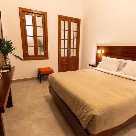 Plaza Chapala Hotel Εξωτερικό φωτογραφία