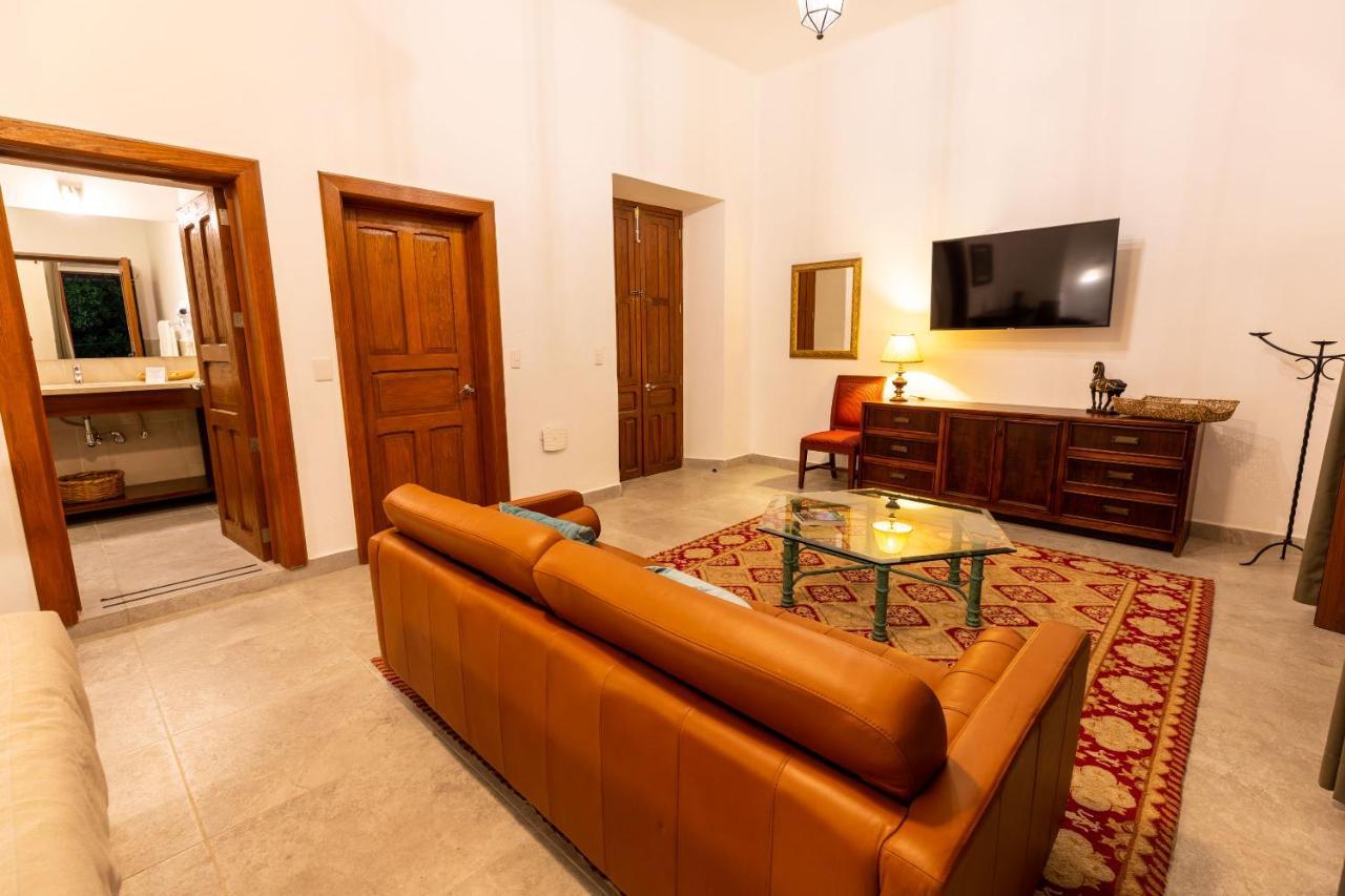 Plaza Chapala Hotel Εξωτερικό φωτογραφία